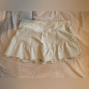 Nike light gray tennis skirt, size small